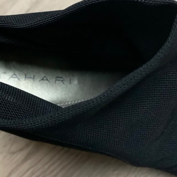 Tahari nylon mesh peep toe heels Sz.7.5 - Picture 5 of 6